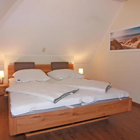 Doppelhaushaelfte Duenenhaus Ii, * 트라센하이드